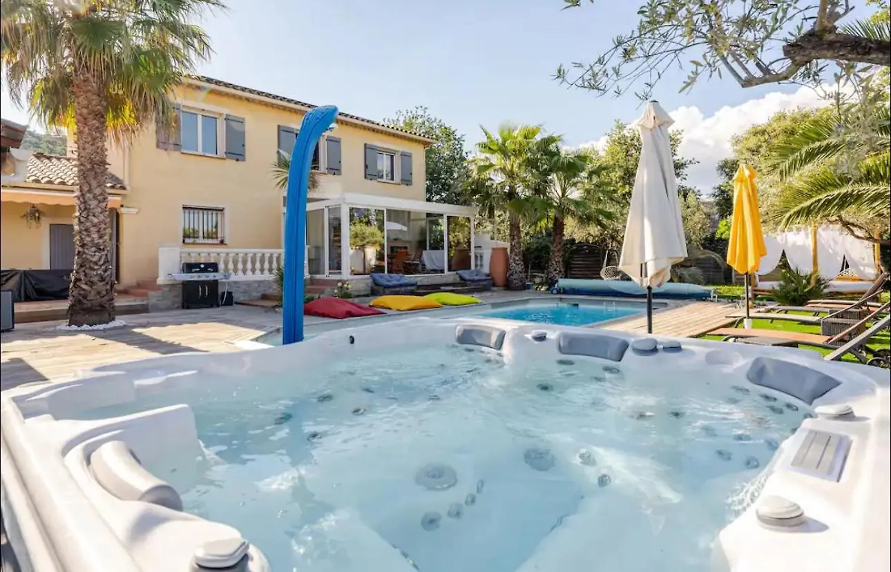 Villa Des 14 Oliviers Piscine Et Spa ル・リュック
