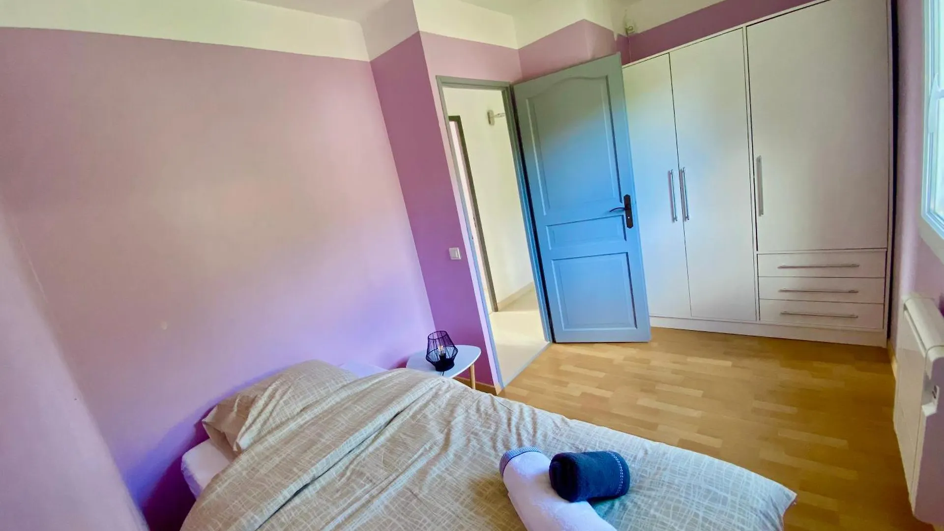 Villa Des 14 Oliviers Piscine Et Spa ル・リュック 0*,  フランス